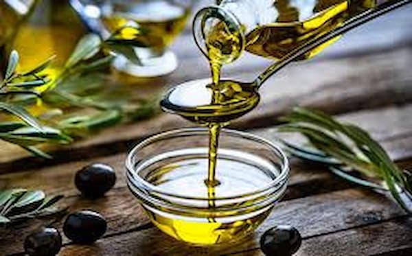 تصویر 3 از قیمت خرید روغن زیتون اصل + فروش ویژه
